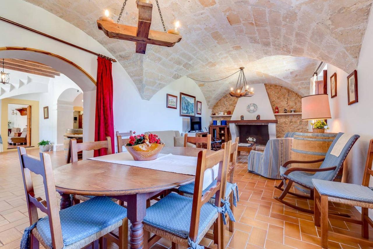 4 Bedrooms With Private Pool Enclosed Garden And Wifi At Villa *