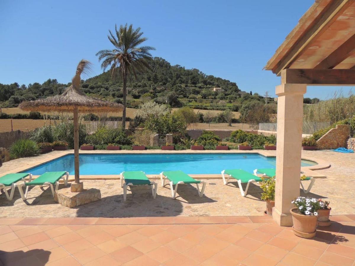 4 Bedrooms With Private Pool Enclosed Garden And Wifi At *