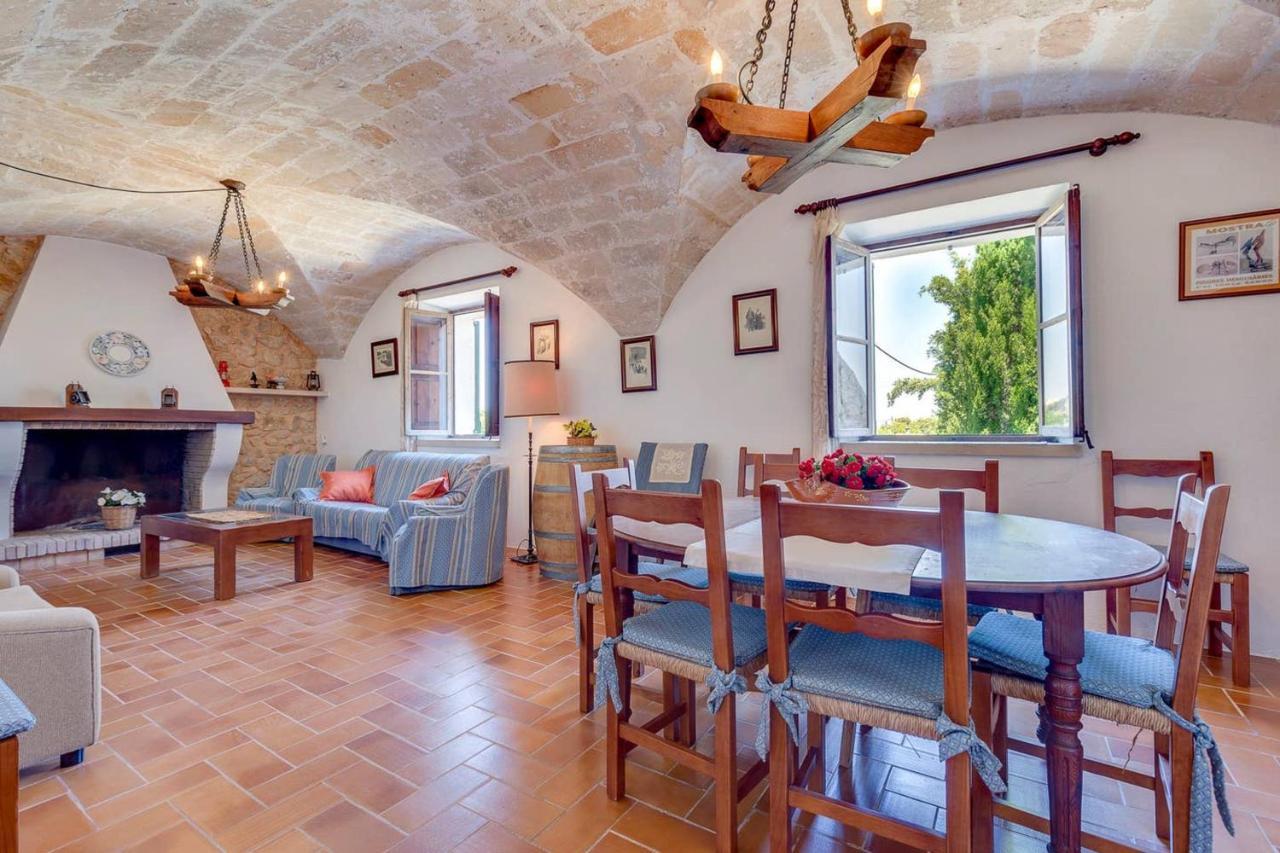 4 Bedrooms With Private Pool Enclosed Garden And Wifi At Villa