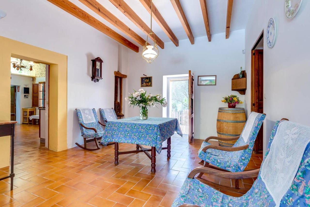 4 Bedrooms With Private Pool Enclosed Garden And Wifi At Felanitx